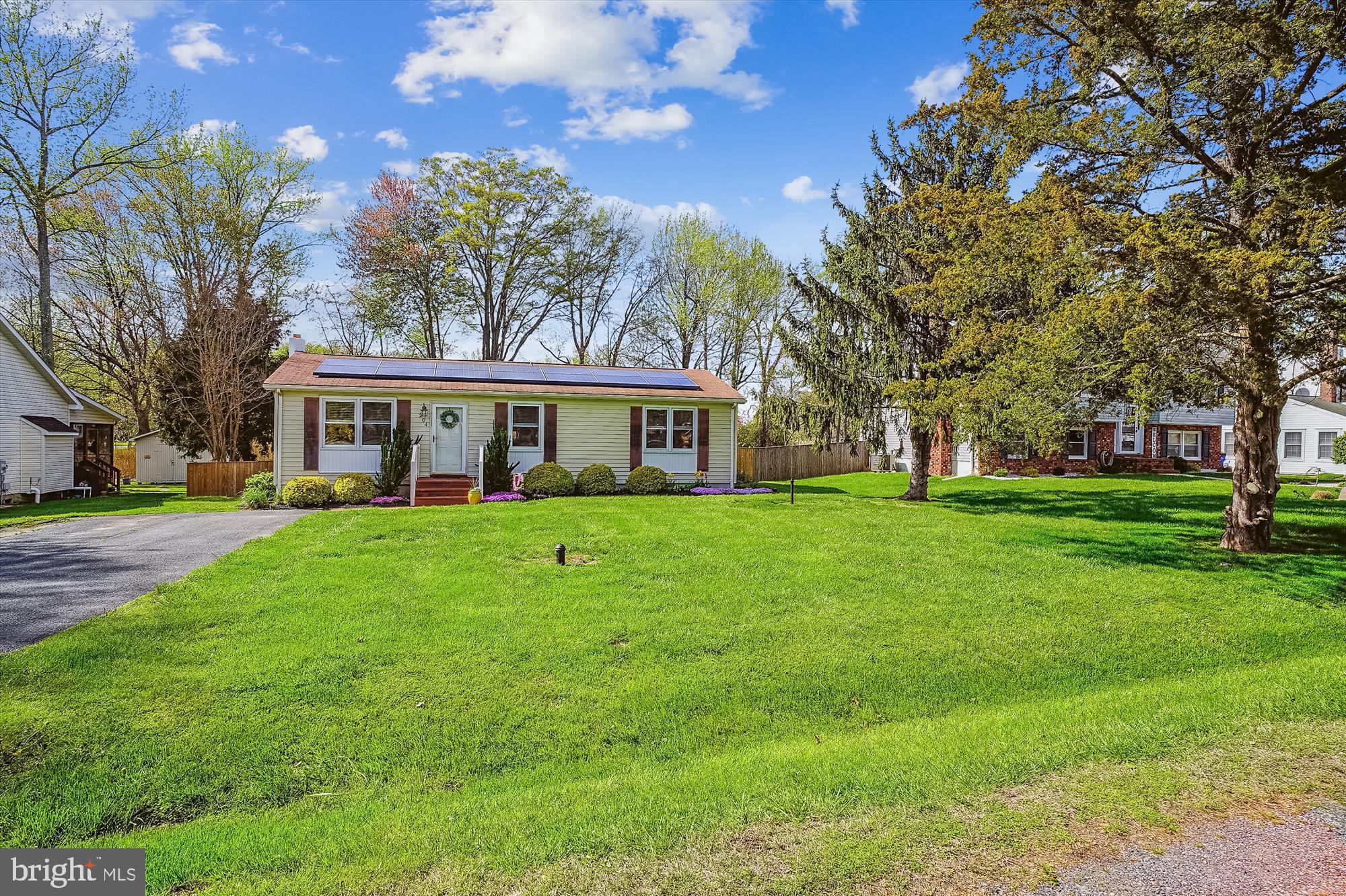 204 McKay Road Stevensville, MD 21666 - Photo 2 of 31 a front view of house with yard