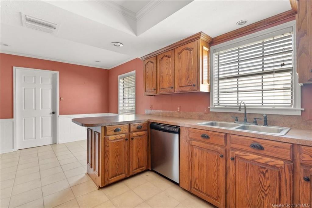 735 Rampart Street Lake Charles, LA 70607 - Photo 4 of 24 Gallery Image 4