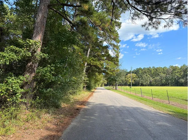 $899,750 | 0 3 3 Notch Road, Huntsville, TX 77340