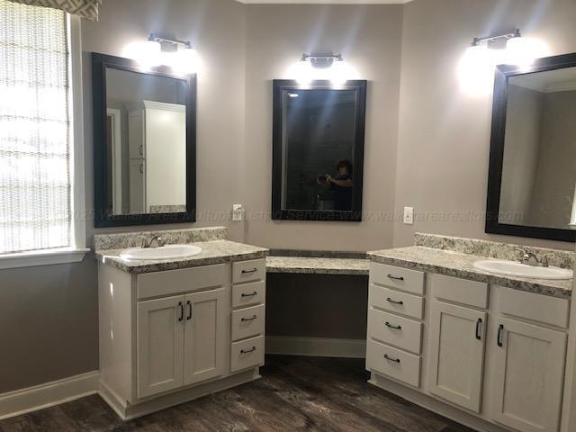 59 Victoria Road Nauvoo, AL 35578 - Photo 15 of 23 Double sinks in master bath