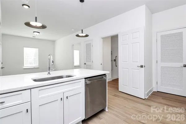 $1,150 | 3515 Markland Drive, Unit 107, Charlotte, NC 28208