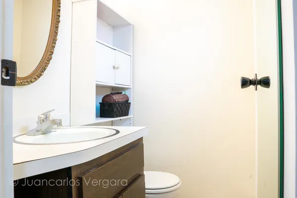 $160,000 | 6616 West 64th Place, Unit 1E, Chicago, IL 60638