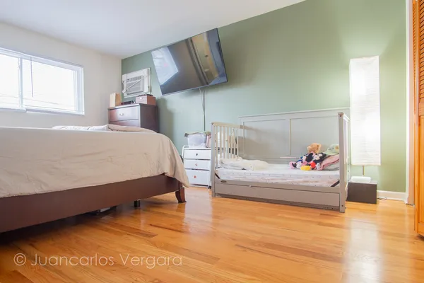 $160,000 | 6616 West 64th Place, Unit 1E, Chicago, IL 60638