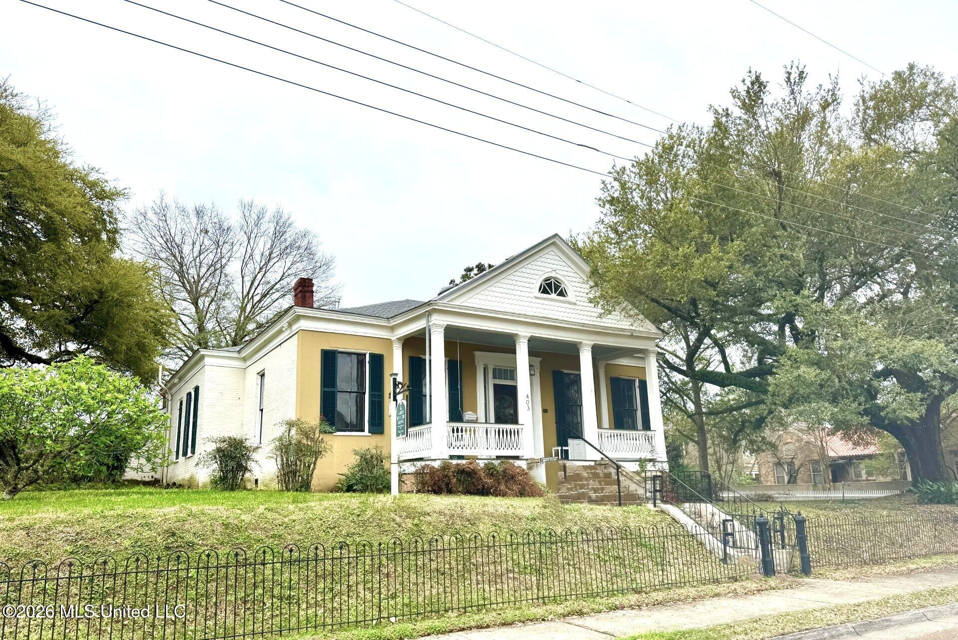 403 North Union Street Natchez, MS 39120 - Photo 2 of 47 fd794050-3edd-4cd9-8e9e-b516007f70af.jfi