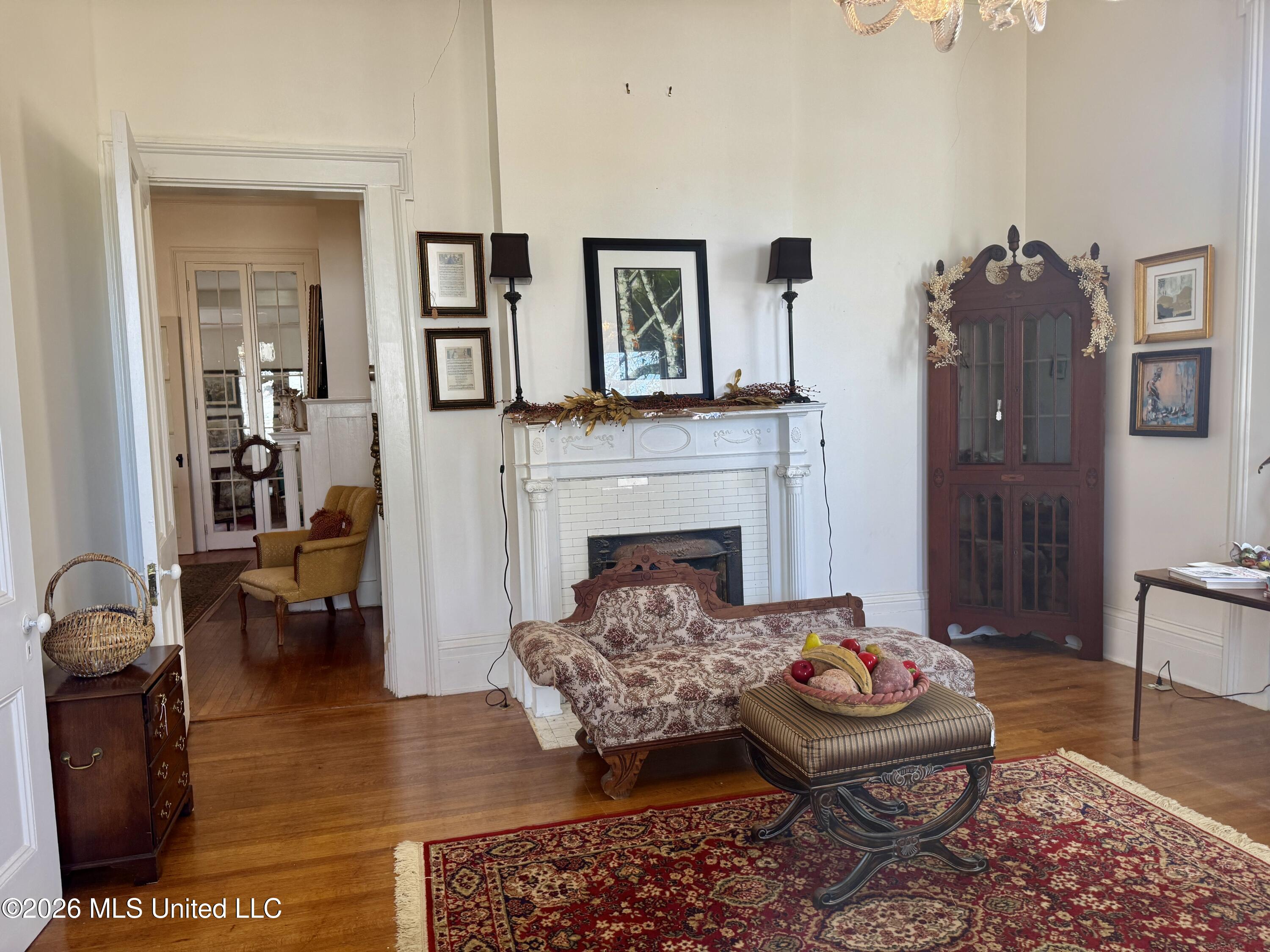 403 North Union Street Natchez, MS 39120 - Photo 8 of 47 IMG_8619