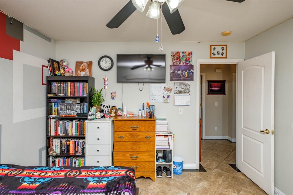 14820 Kokomo Road Apple Valley, CA 92307 - Photo 14 of 62