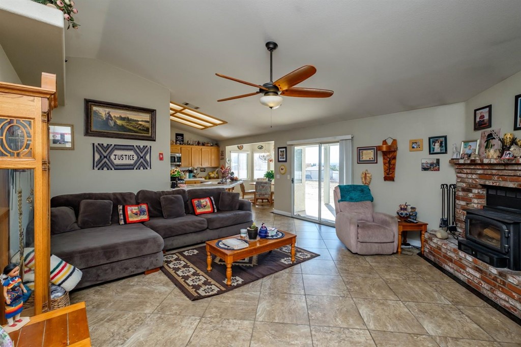 14820 Kokomo Road Apple Valley, CA 92307 - Photo 19 of 62