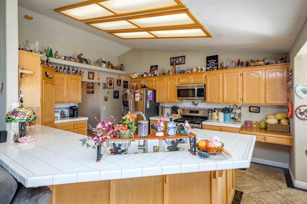 14820 Kokomo Road Apple Valley, CA 92307 - Photo 23 of 62