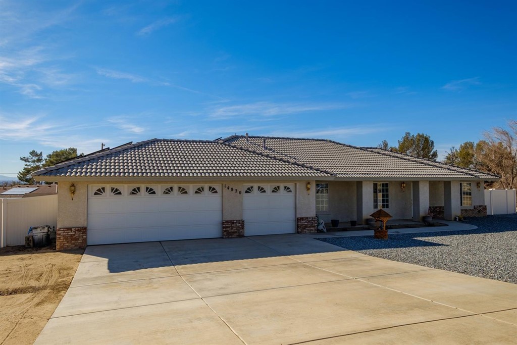 14820 Kokomo Road Apple Valley, CA 92307 - Photo 5 of 62