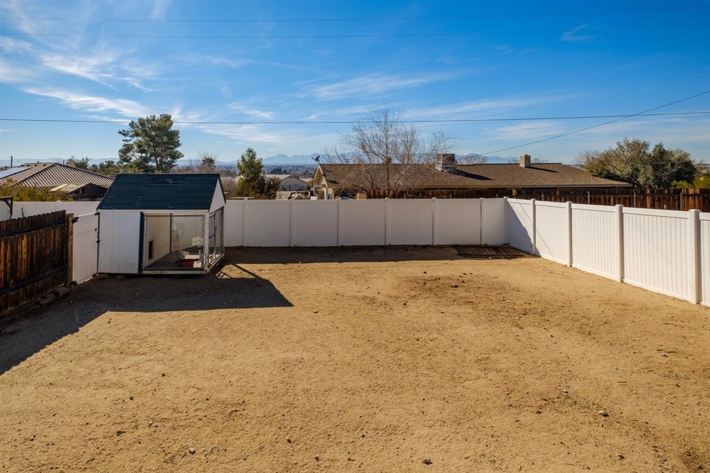 14820 Kokomo Road Apple Valley, CA 92307 - Photo 45 of 62