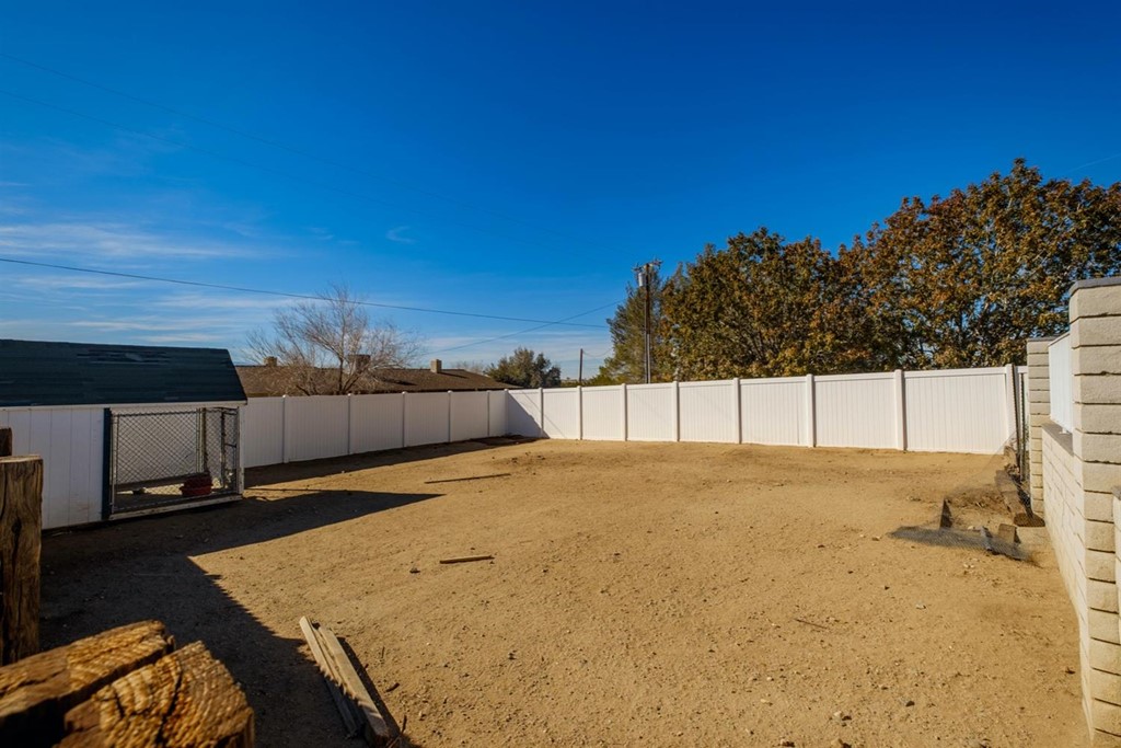 14820 Kokomo Road Apple Valley, CA 92307 - Photo 47 of 62