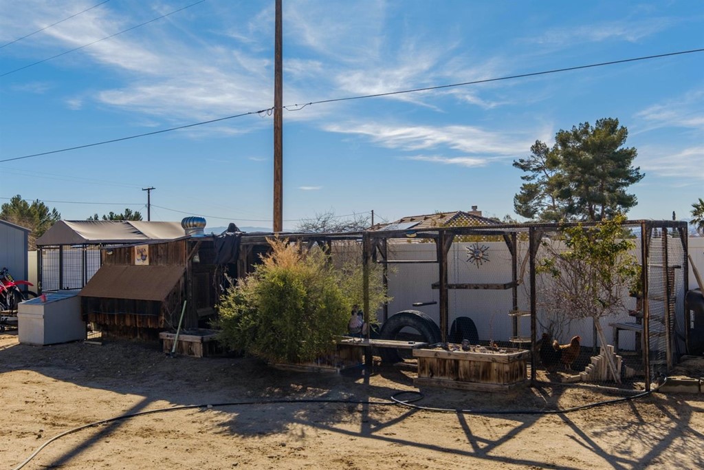 14820 Kokomo Road Apple Valley, CA 92307 - Photo 48 of 62