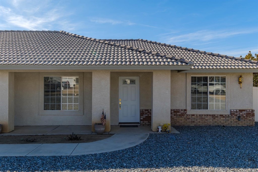 14820 Kokomo Road Apple Valley, CA 92307 - Photo 6 of 62