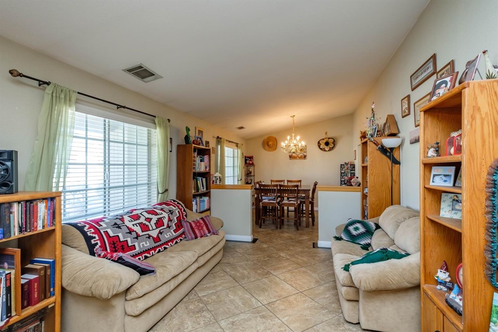 14820 Kokomo Road Apple Valley, CA 92307 - Photo 8 of 62