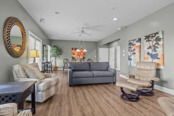 $2,950,000 | 1608 Ocean Drive, Emerald Isle, NC 28594