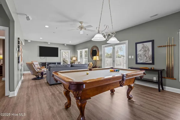 $2,950,000 | 1608 Ocean Drive, Emerald Isle, NC 28594
