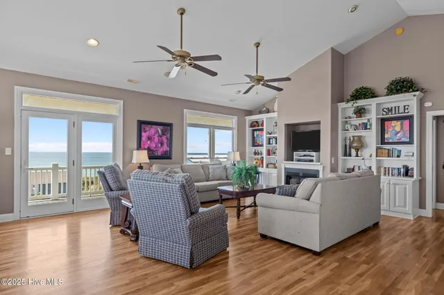 $2,950,000 | 1608 Ocean Drive, Emerald Isle, NC 28594