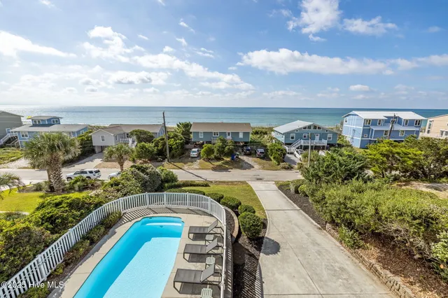 $2,950,000 | 1608 Ocean Drive, Emerald Isle, NC 28594