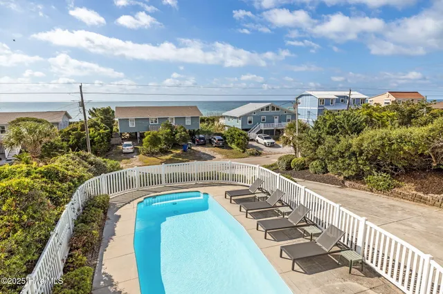 $2,950,000 | 1608 Ocean Drive, Emerald Isle, NC 28594