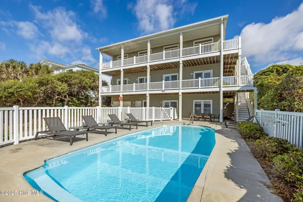 $2,950,000 | 1608 Ocean Drive, Emerald Isle, NC 28594