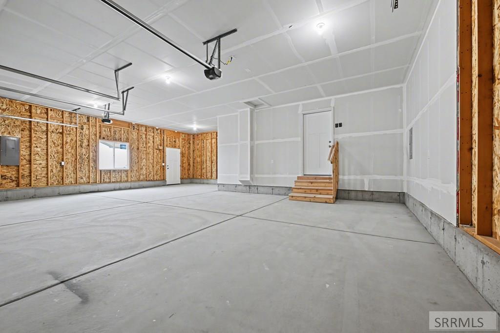 472 Spruce Way Rigby, ID 83442 - Photo 14 of 15 3-Car Garage