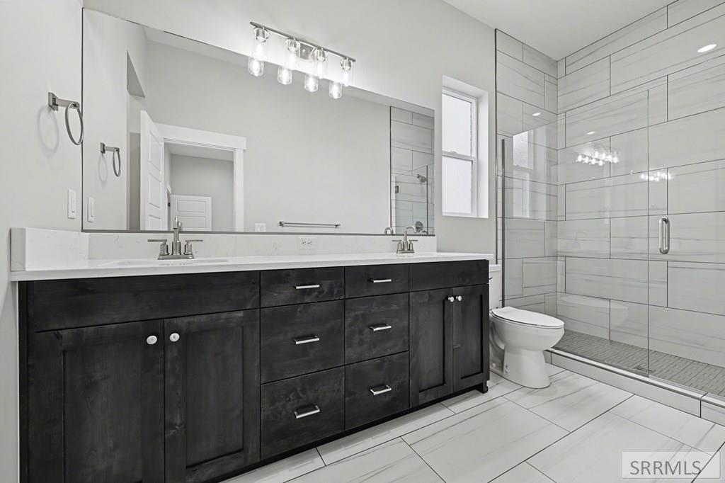 472 Spruce Way Rigby, ID 83442 - Photo 5 of 15 Primary Ensuite