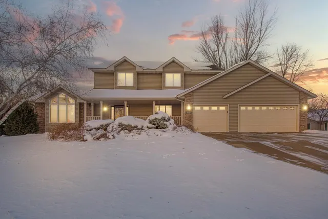 $500,000 | 1802 Eagle Court, Faribault, MN 55021