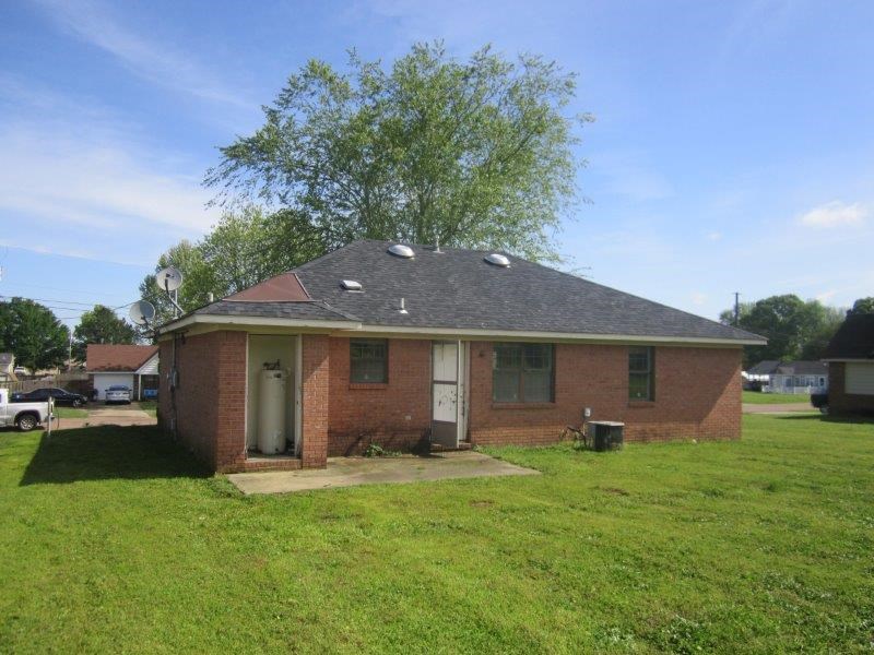 221 Bluebird Road Covington, TN 38019 - Photo 2 of 10 Gallery Image 2