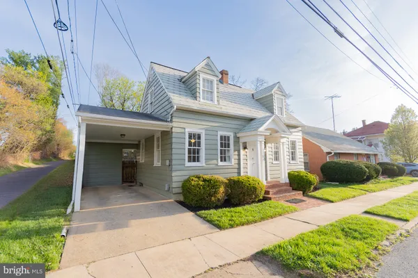 $279,900 | 1104 West Race Street, Martinsburg, WV 25401