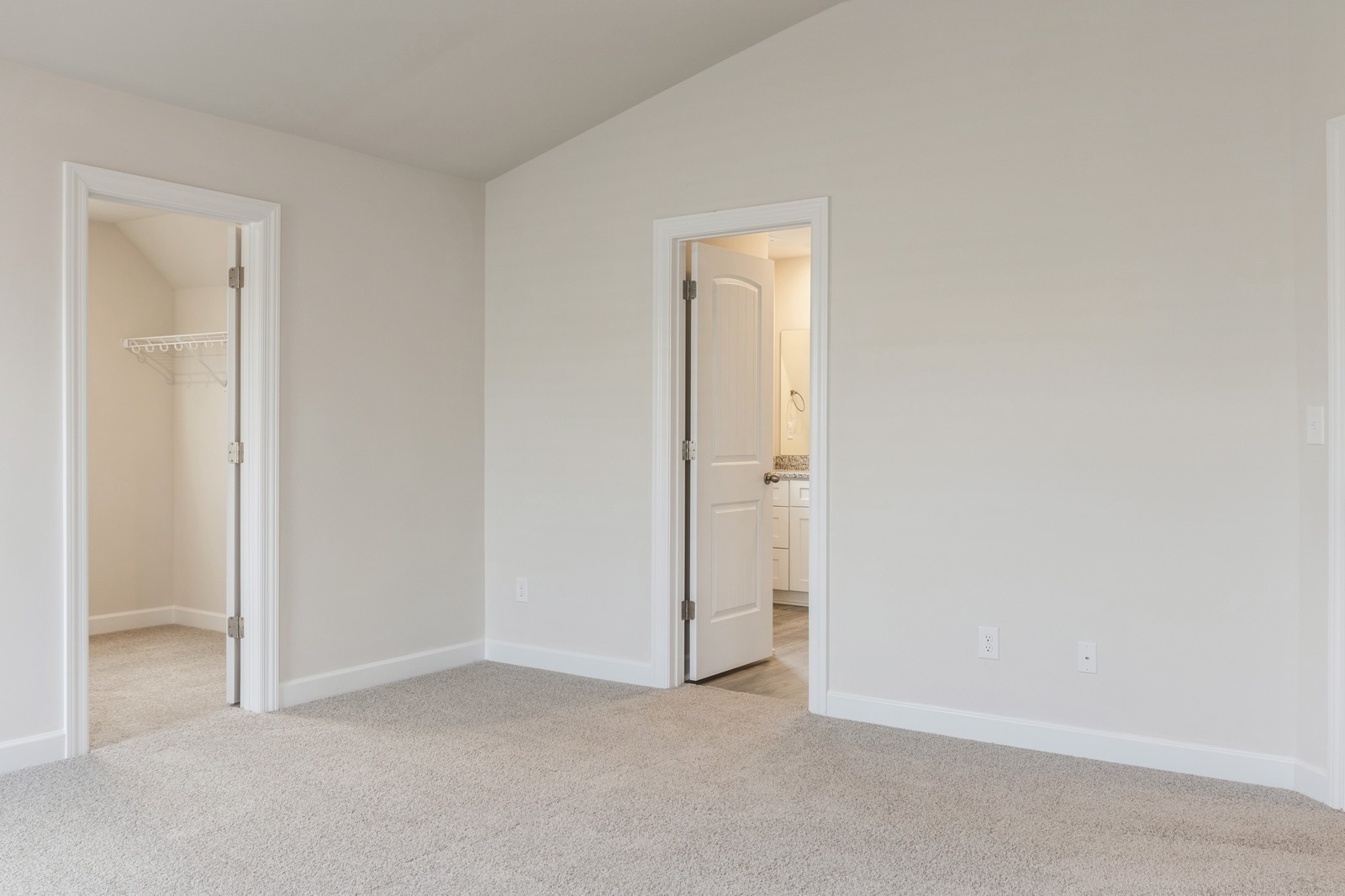 2342 Nabali Way Murfreesboro, TN 37127 - Photo 8 of 24 a view of an empty room and closet area