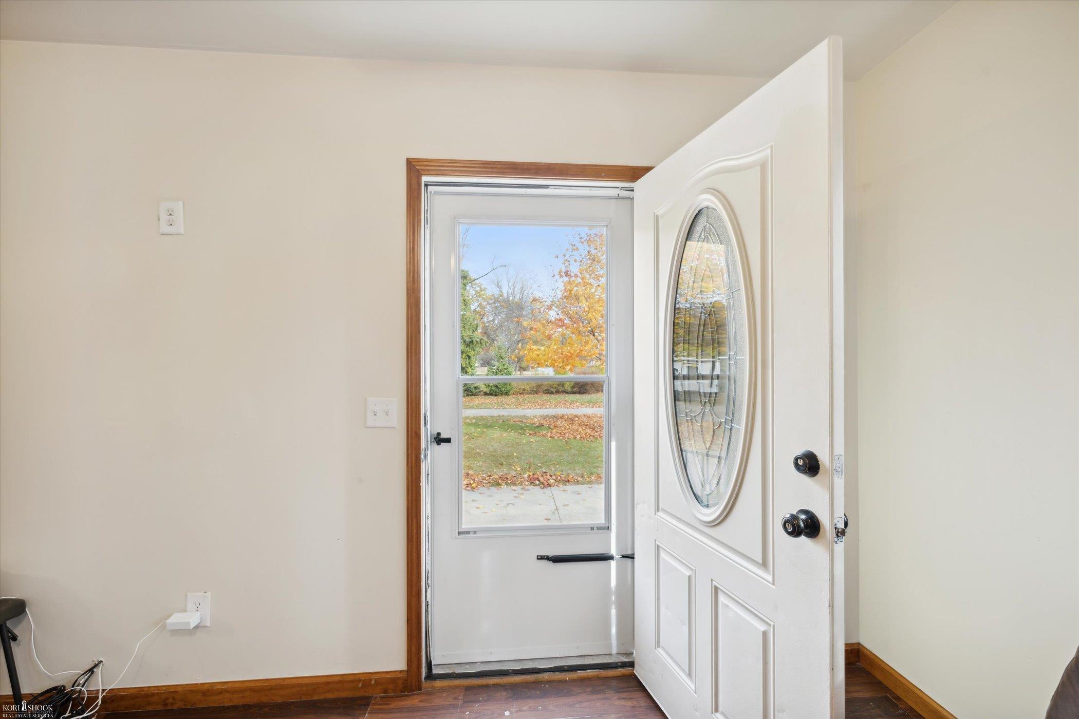 200 Revilo Road Bay City, MI 48706 - Photo 5 of 58 50159966-a8ff5c4e-bd97-45ea-b236-d7490d5488ff.JPG