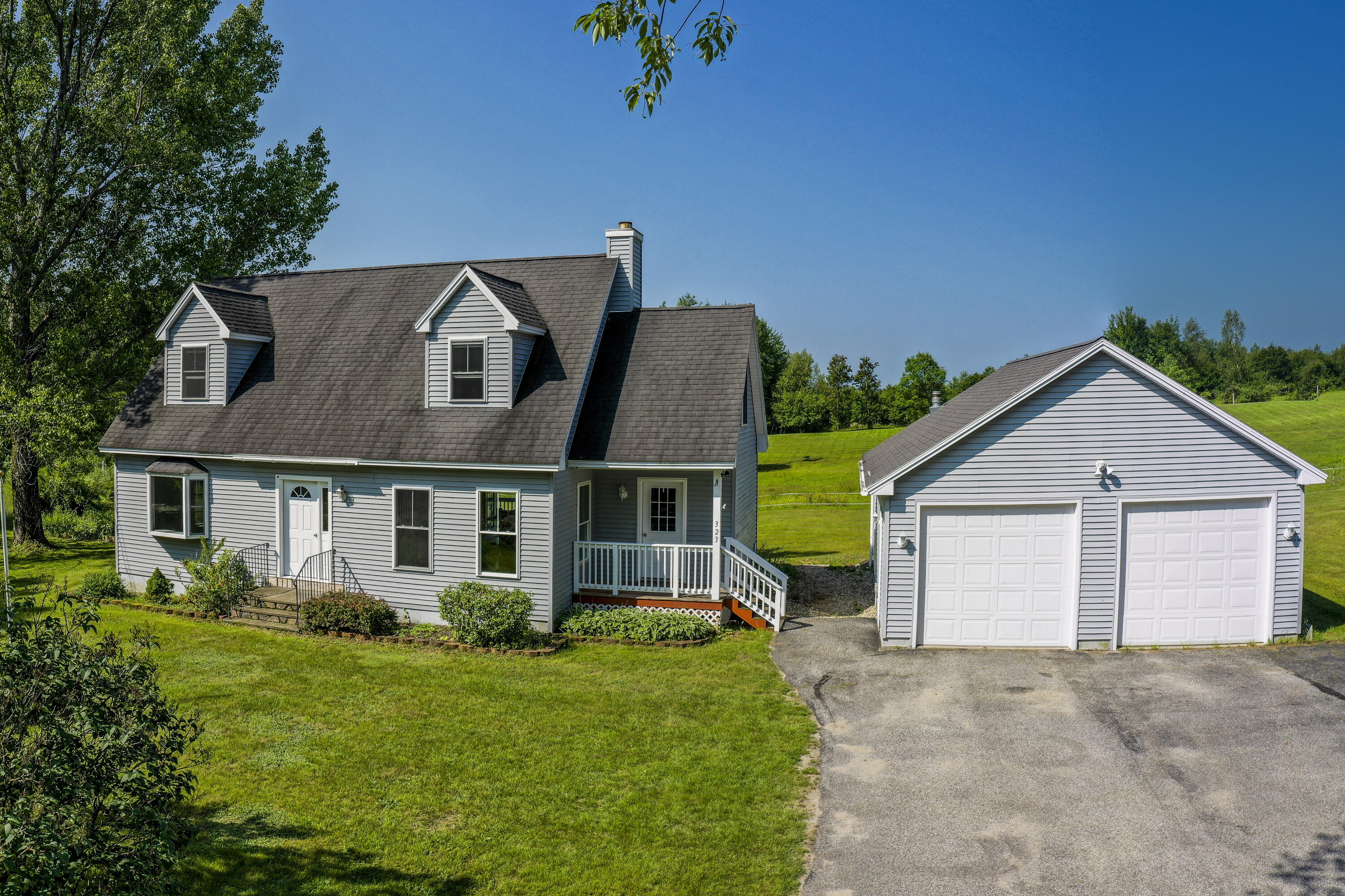 323 Christian Ridge Road Paris, ME 04281 - Photo 2 of 37 Troy O right front