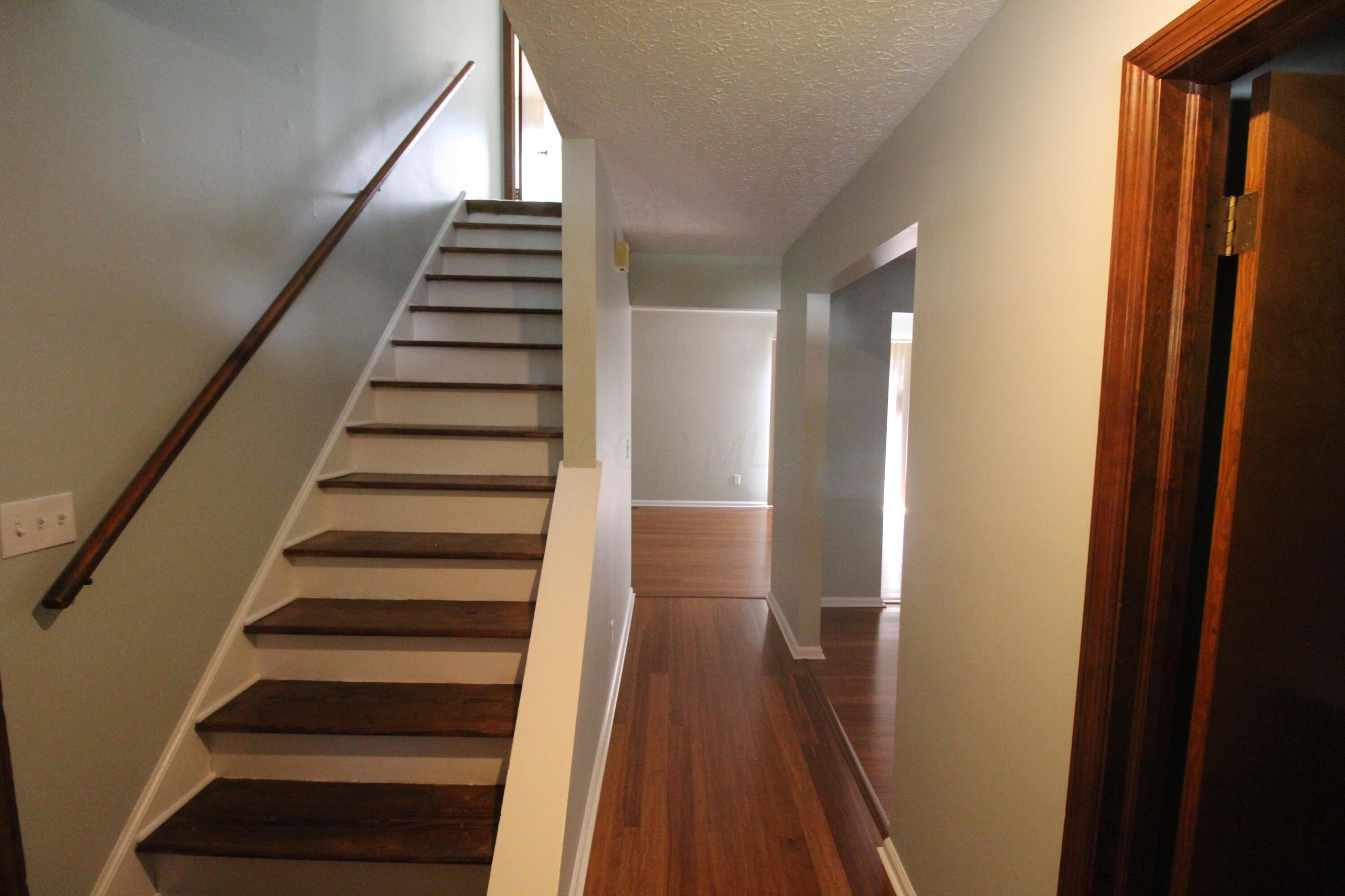 1800 Quarry Ridge Drive Columbus, OH 43232 - Photo 9 of 19 Let's continue upstairs