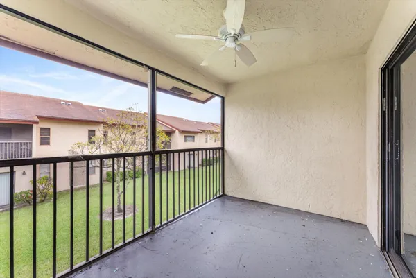 $240,000 | 7951 Southgate Boulevard, Unit F9, North Lauderdale, FL 33068