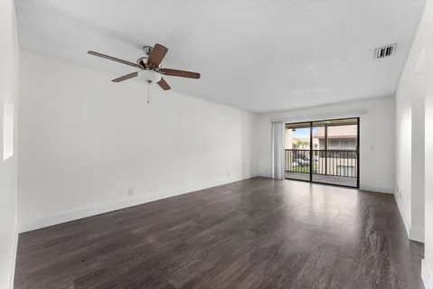 $240,000 | 7951 Southgate Boulevard, Unit F9, North Lauderdale, FL 33068
