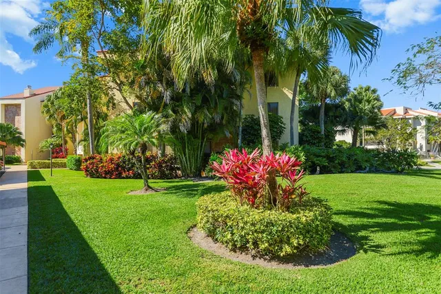 $499,000 | 7535 La Paz Boulevard, Unit 301, Boca Raton, FL 33433