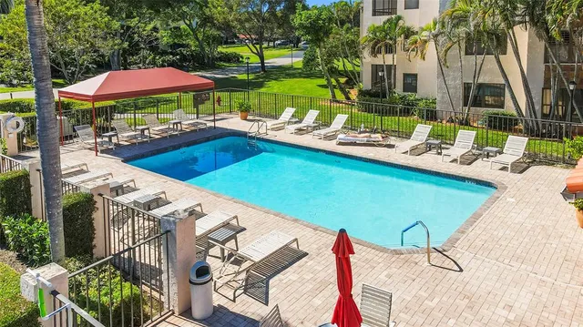 $499,000 | 7535 La Paz Boulevard, Unit 301, Boca Raton, FL 33433