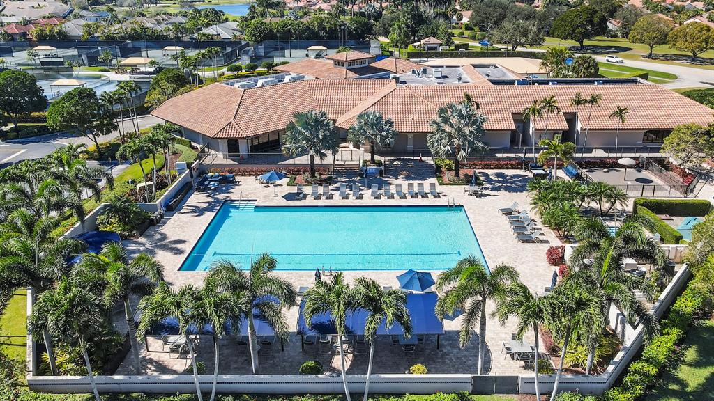 7535 La Paz Boulevard, Unit 301 Boca Raton, FL 33433 - Photo 39 of 42 a view of a city