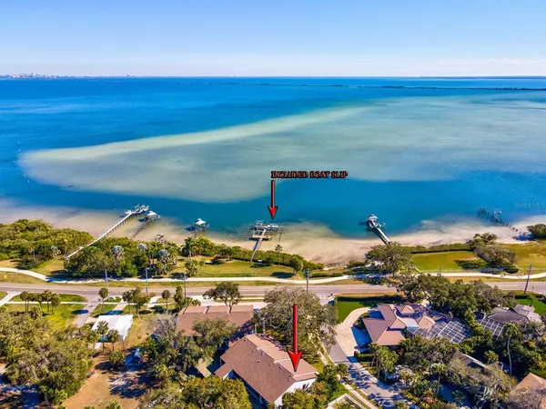 $2,850 | 413 South Bayshore Boulevard, Unit 4, Safety Harbor, FL 34695