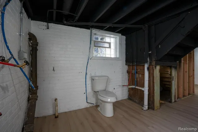 $185,000 | 163 Moss Street, Highland Park, MI 48203