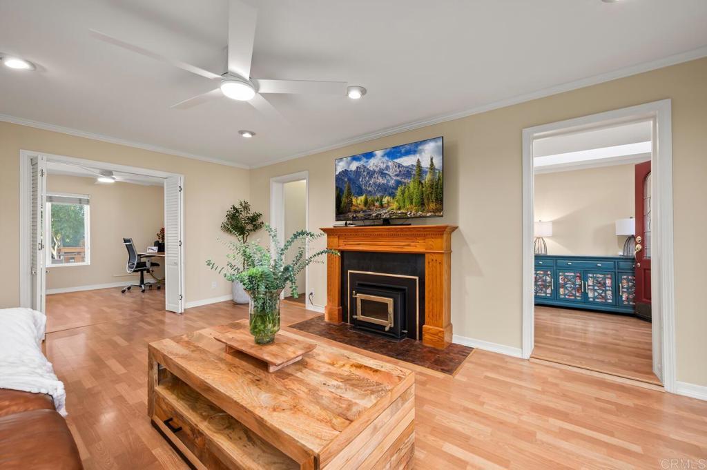 2469 East Mission Road Fallbrook, CA 92028 - Photo 9 of 32