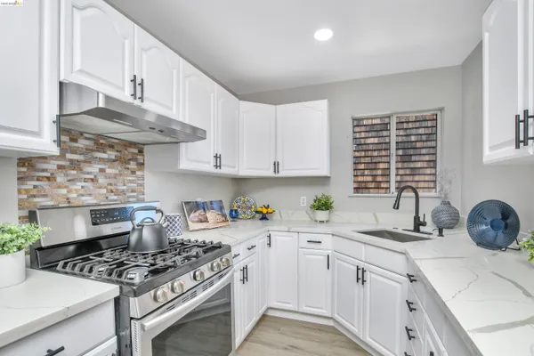 $494,000 | 120 Hillcrest Avenue, Pittsburg, CA 94565