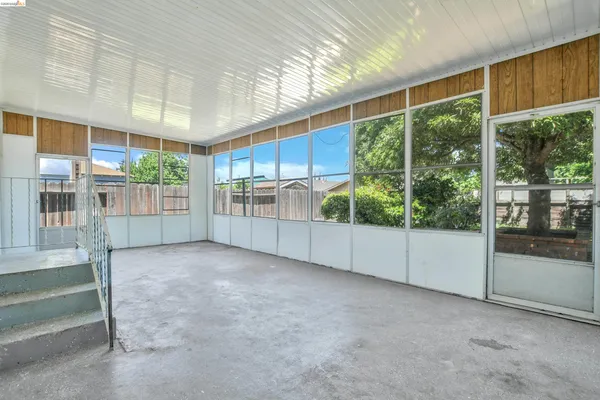 $494,000 | 120 Hillcrest Avenue, Pittsburg, CA 94565