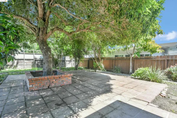 $494,000 | 120 Hillcrest Avenue, Pittsburg, CA 94565