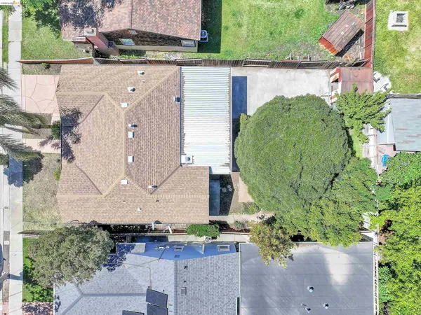 $494,000 | 120 Hillcrest Avenue, Pittsburg, CA 94565
