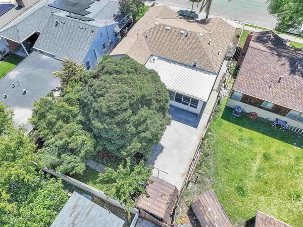$494,000 | 120 Hillcrest Avenue, Pittsburg, CA 94565