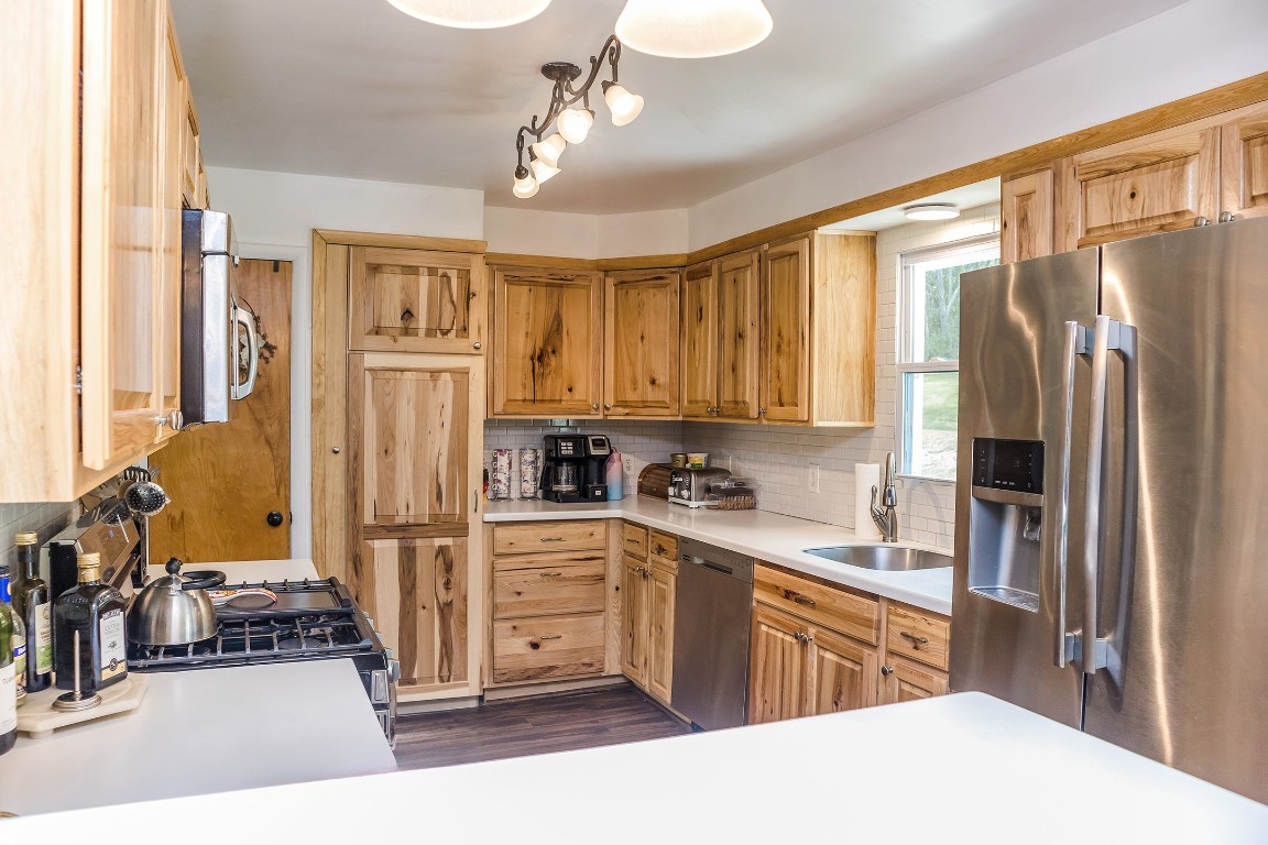 31 Hickory Road Binghamton, NY 13905 - Photo 10 of 28