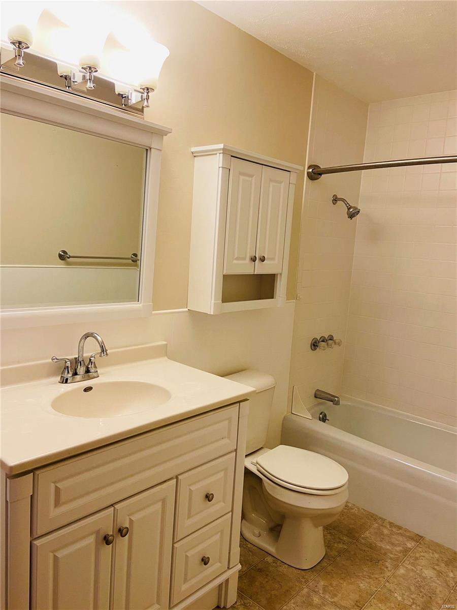7981 Detour Road Bunker Hill, IL 62014 - Photo 11 of 37 Gallery Image 11