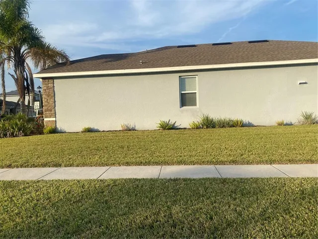 a view of an outdoor space