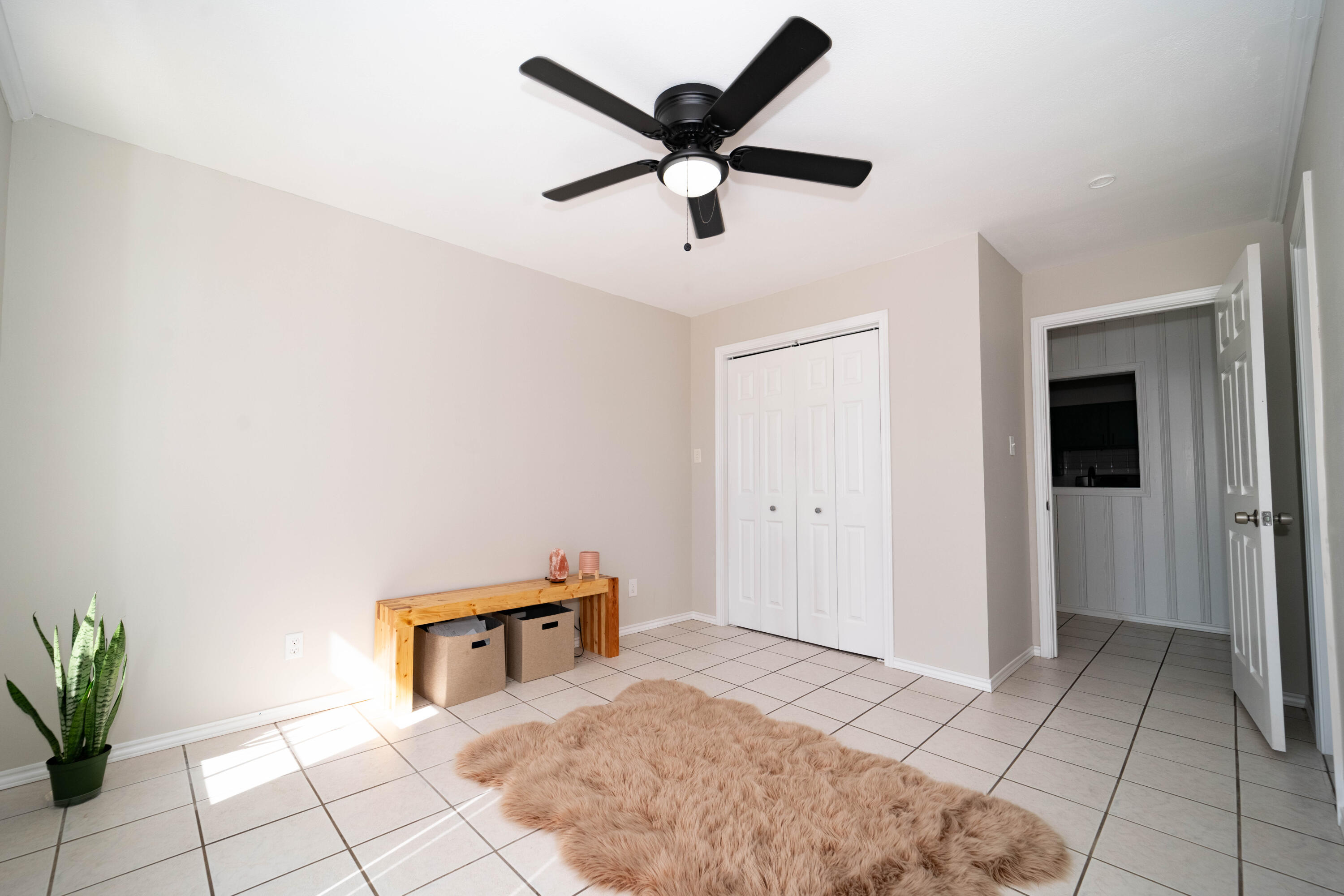 2507 28th Street Lubbock, TX 79410 - Photo 4 of 31 DSC08172